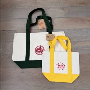 Set of 2 Trader Joe’s Reusable Tote Bags Yellow and Green